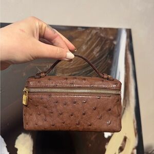 Loro Piana L17 Extra Pocket in Ostrich